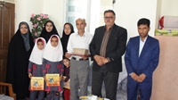 تقدیر از دو پیشکسوت بازنشسته از شبکه بهداشت و درمان سربیشه بمناسبت هفته سالمند